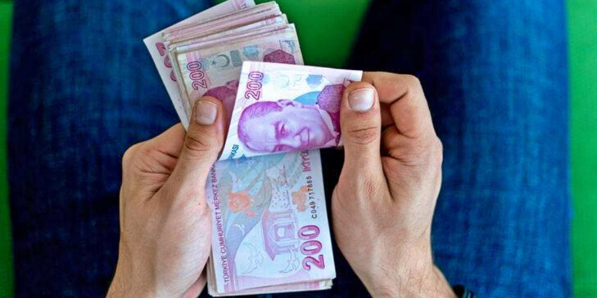 Milyonların merakla beklediği asgari ücret zammı için geri sayım başladı! Masadaki 3 zam senaryosu ortaya çıktı...