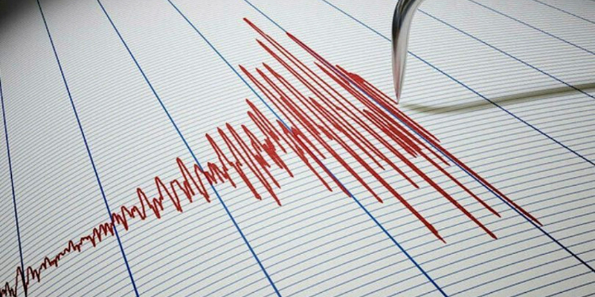 Van güne depremle uyandı! 4.2 büyüklüğünde sallandı!