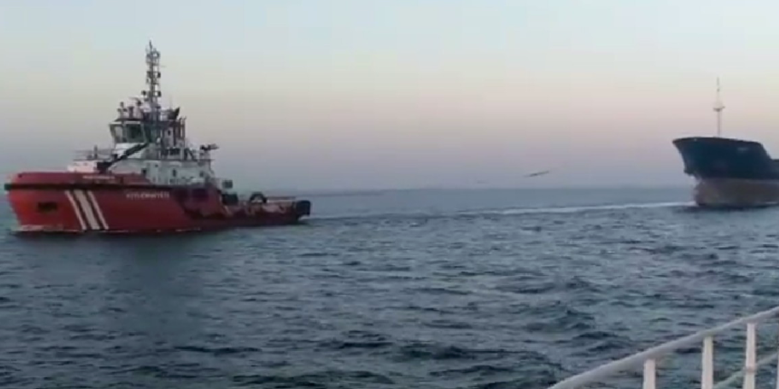 İstanbul Boğazı'nda arızalanan gemi alarmı! Kıyı Emniyeti ekipleri kurtardı