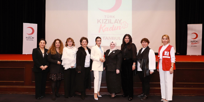 Ünlü sanatçılardan kız çocuklarına destek! Kızılay'ın kampanyasına katıldılar