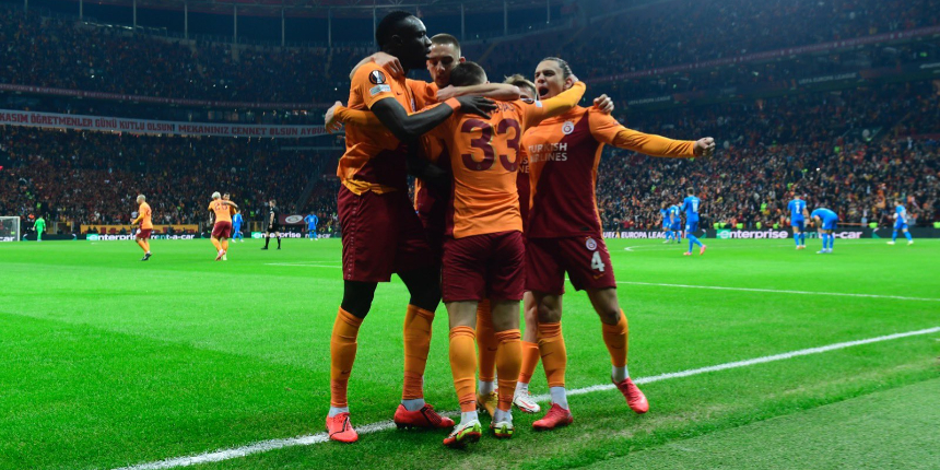 Galatasaray'dan Marsilya karşısında gol şov... Cim Bom, Avrupa Ligi'nde gruptan çıkmayı garantiledi