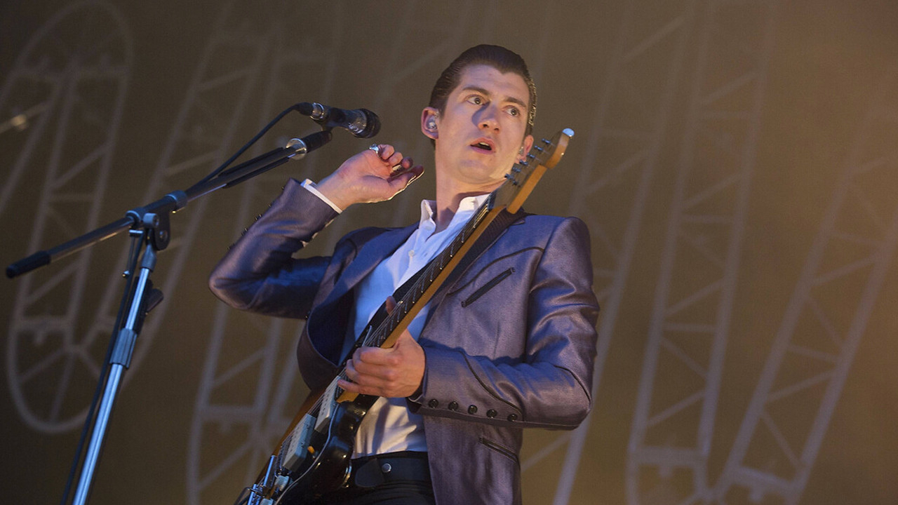 Gelecek yıl Zorlu PSM'de gerçekleşecek Arctic Monkeys konserinin biletleri tükendi