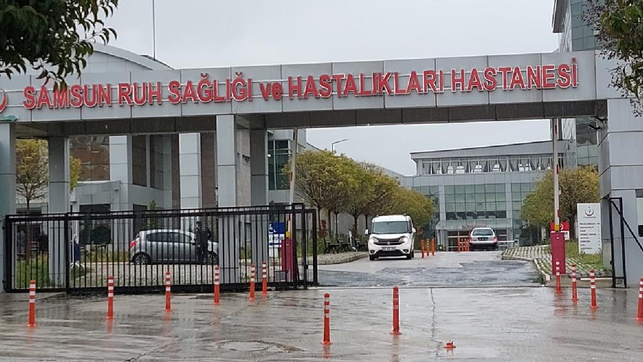 Hastanede kendini kapı koluna asarak intihar etti!