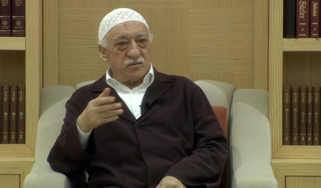 Fethullah Gülen o sohbetinde adeta bugünü görmüş! / VİDEO