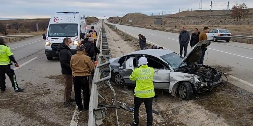 Cenaze töreninden dönerken ölüyorlardı