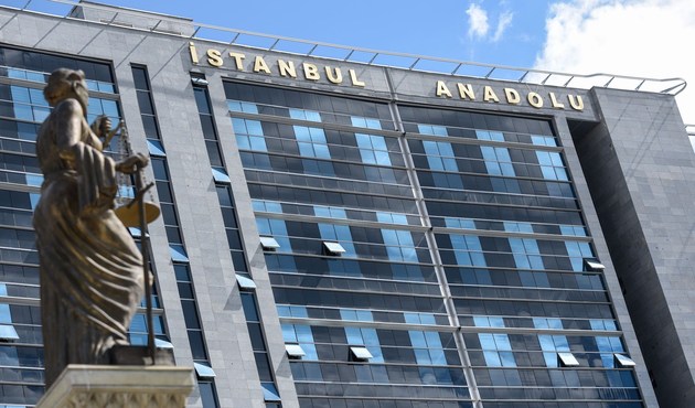 Sorgu yaptığı sırada ihraç edildiğini öğrendi