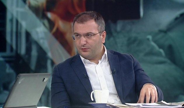 Cem Küçük hakkında ''FETÖ üyeliği'' ve ''Şantajla para toplama'' suçlarından suç duyurusu