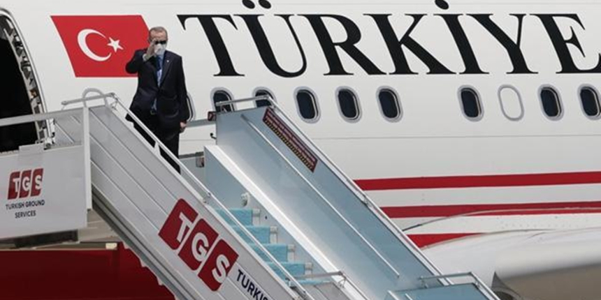 Cumhurbaşkanı Erdoğan 2 günlük resmi ziyaret için Türkmenistan'a gitti