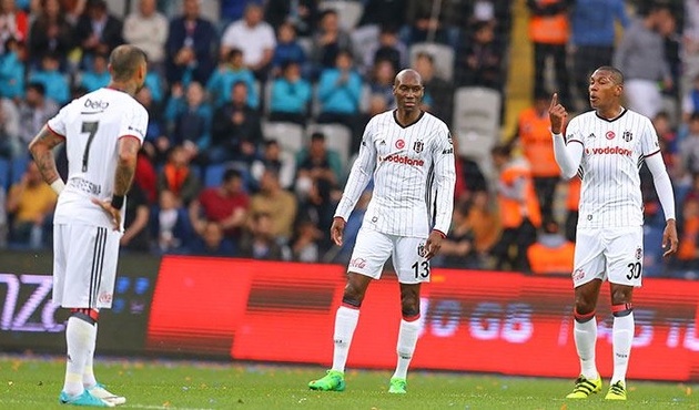 Beşiktaş'a derbi öncesi müjdeli haber!