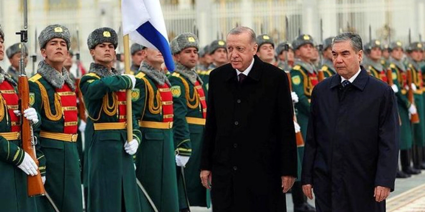 Türkmenistan'da tarihi gün: İki ülke arasında kritik anlaşmalar imzalandı!