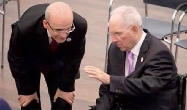 CHP'li Bekaroğlu son zamanların en büyük potunu kırdı! Sonra özür diledi...