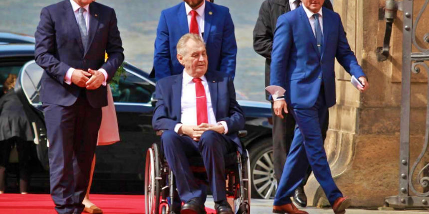 Çekya Devlet Başkanı hastaneden taburcu edildi