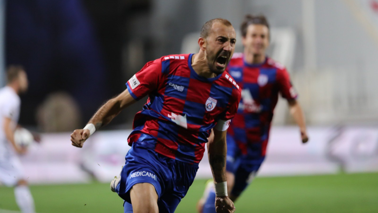Spor Toto 1. Lig: Altınordu: 2 - MKE Ankaragücü: 1