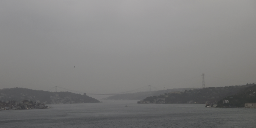 İstanbul Boğazı gemi trafiğine açıldı