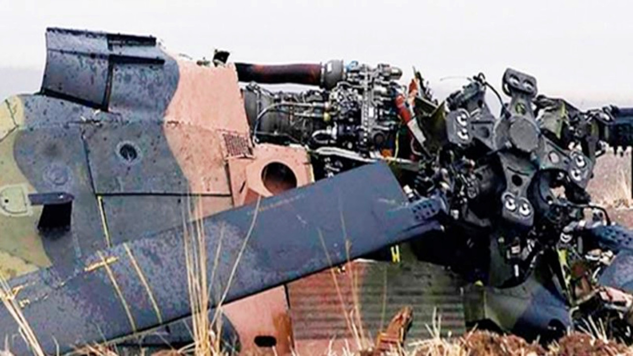 Kardeş ülkeden kahreden haber: Tatbikat sırasında helikopter düştü! 14 asker şehit oldu!