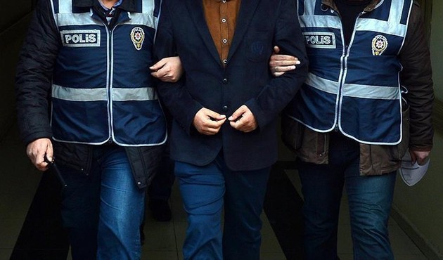İhraç edilen FETÖ şüphelisi savcıya gözaltı