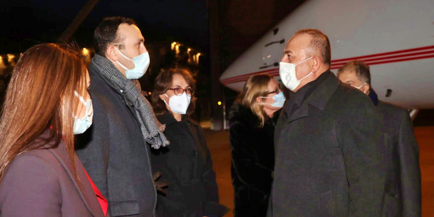 Dışişleri Bakanı Çavuşoğlu, bir sonraki durağı olan Stockholm'de