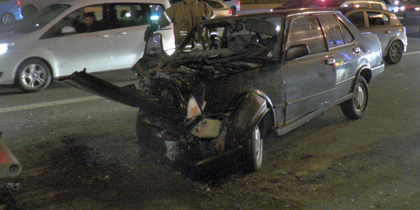 Kartal E-5 savaş alanına döndü: Yayaya önce cip sonra otomobil çarptı!