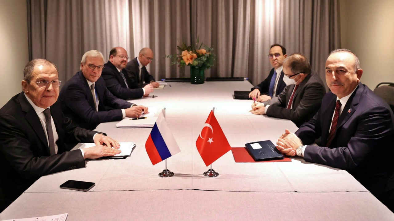 Dışişleri Bakanı Çavuşoğlu, Rus mevkidaşıyla bir araya geldi