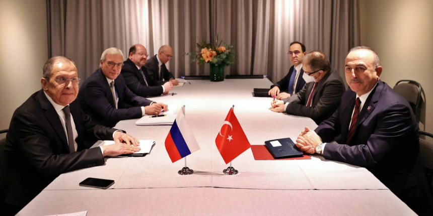 Dışişleri Bakanı Çavuşoğlu, Rus mevkidaşıyla bir araya geldi