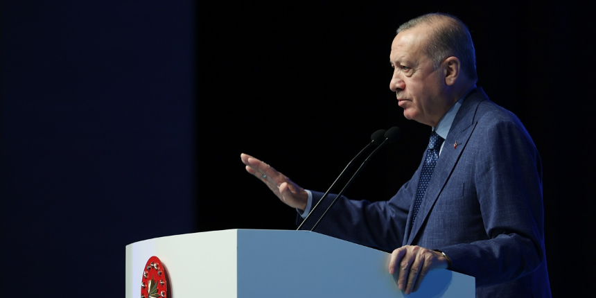 Erdoğan: Öğretmenlik meslek kanunu çok kısa sürede Meclis'e gelecek