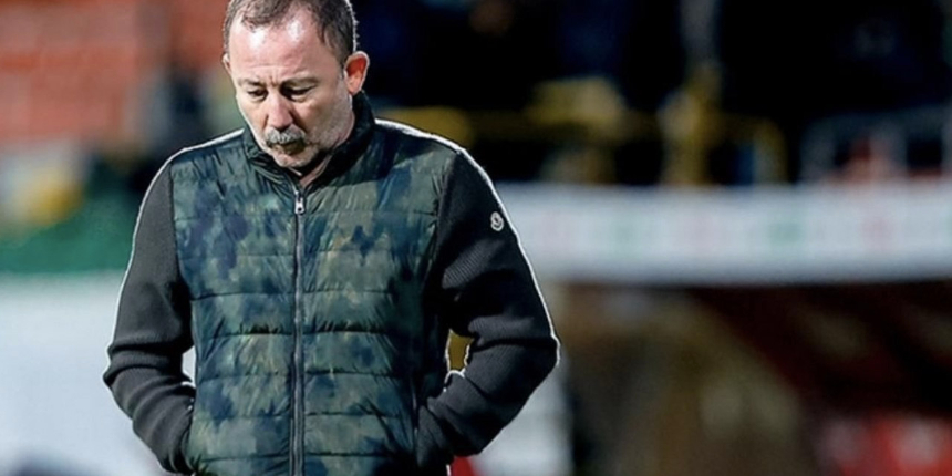 Beşiktaş'ta Sergen Yalçın dönemi sona erdi