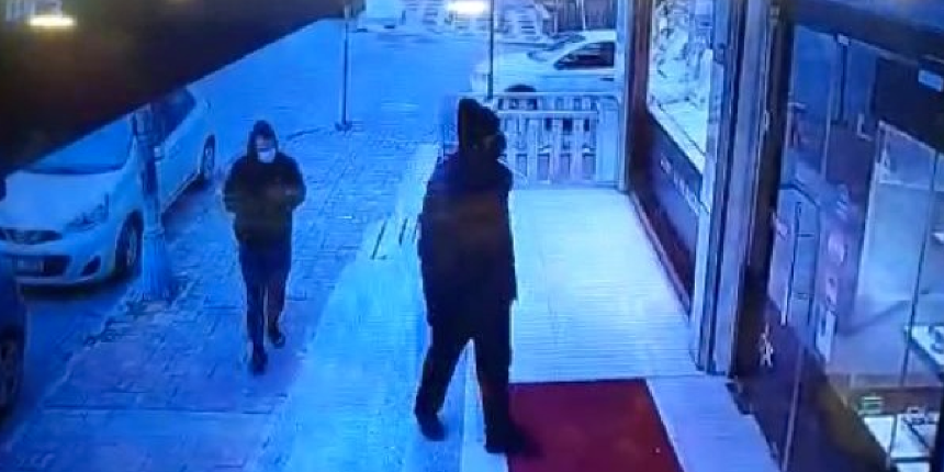 Ümraniye'deki kuyumcu soygununun görüntüleri ortaya çıktı