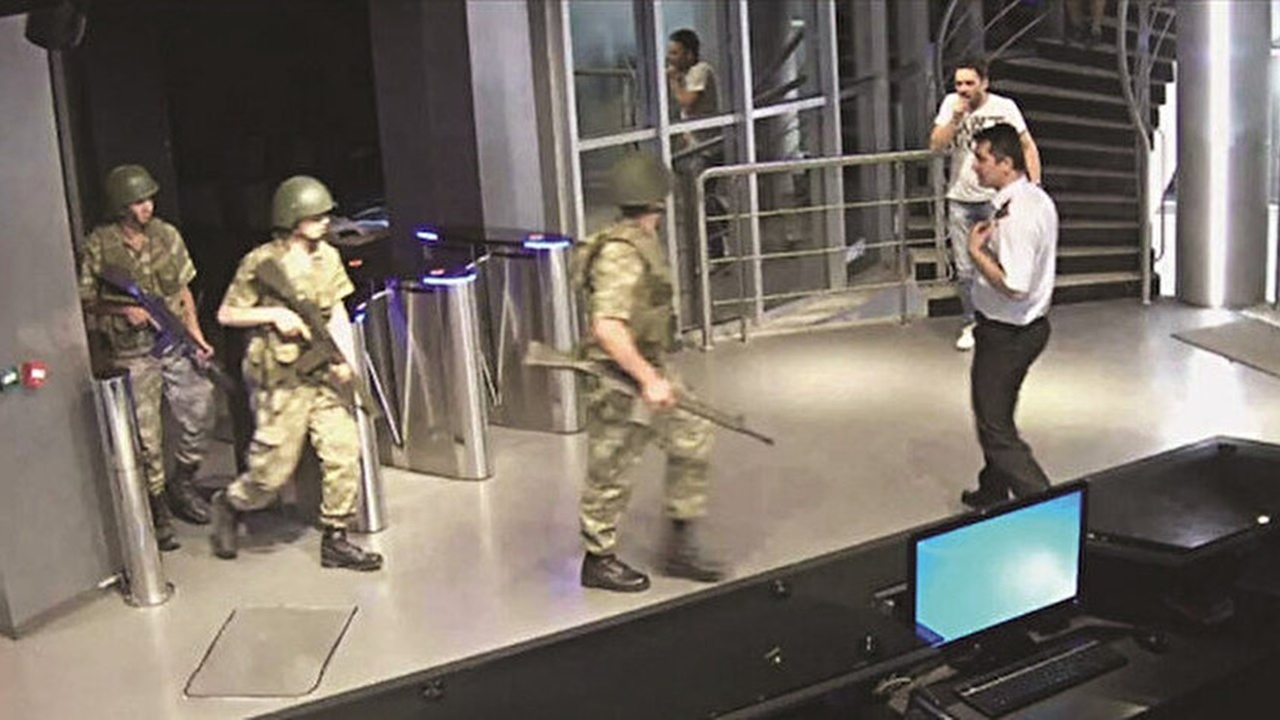 15 Temmuz'da TRT'yi basan 34 askeri öğrenci ankesörcü çıktı