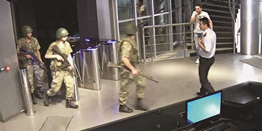 15 Temmuz'da TRT'yi basan 34 askeri öğrenci ankesörcü çıktı