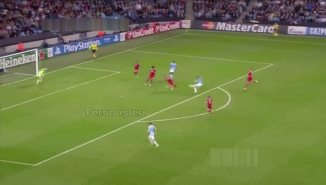 Negredo'nun Bayern Münih'e attığı muhteşem füze!