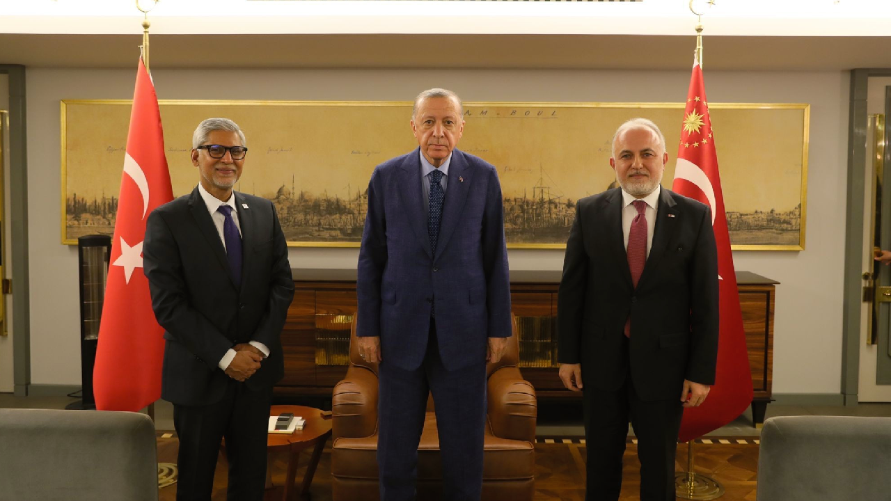 Cumhurbaşkanı Erdoğan, Kızılay Başkanı Kınık ve IFRC Genel Sekreteri Chapagain ile görüştü