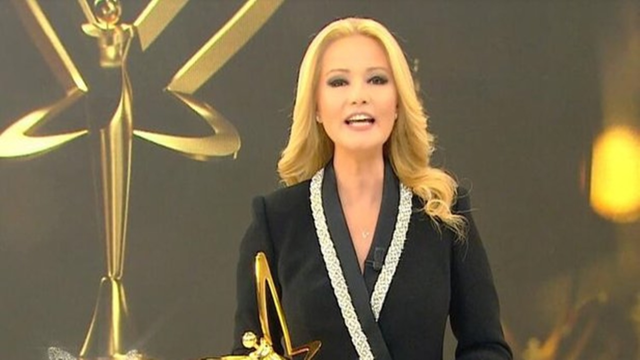Müge Anlı Altın Kelebek Ödülleri'nde iki ödül aldı! Mutluluk gözyaşlarına boğuldu