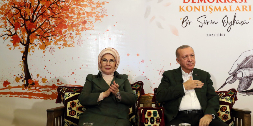 Cumhurbaşkanı Erdoğan'dan 'darbe' yanıtı: Biz hazırız, bedelini ağır öderler