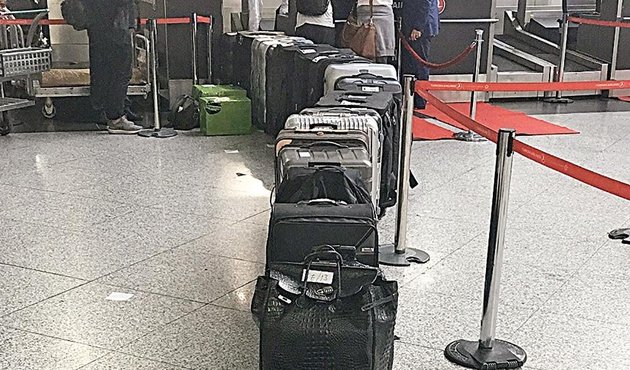Diva’nın bavul kuyruğu... Toplamda 65 tane!