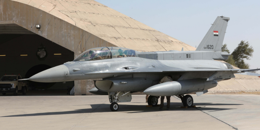 Irak Hava Kuvvetleri'nden DAEŞ'e hava saldırısı1