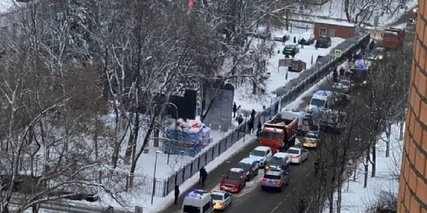 Devlet dairesine maskesiz girmek istedi, tepki görünce dehşet saçtı!