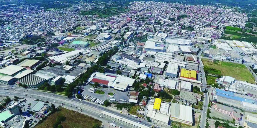 İşçi olarak girdiği tesislerde 93 çalışana istihdam sağlıyor