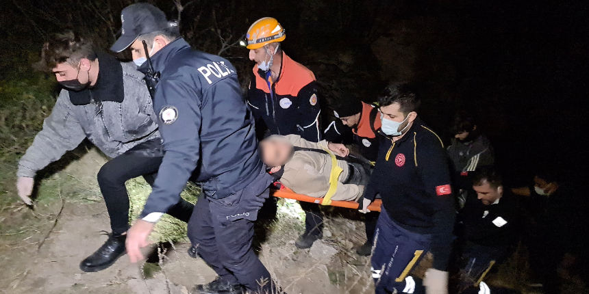 Liseli genç alkol komasına girdi! Kendisini taşıyan ekipten defalarca özür diledi