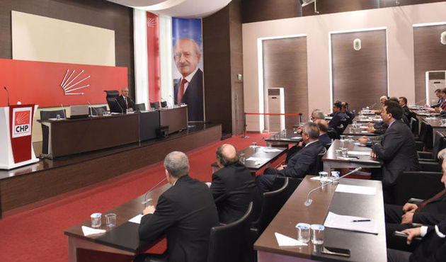 Parti Meclisi yarın olağanüstü toplanacak! Gündem tek ama...