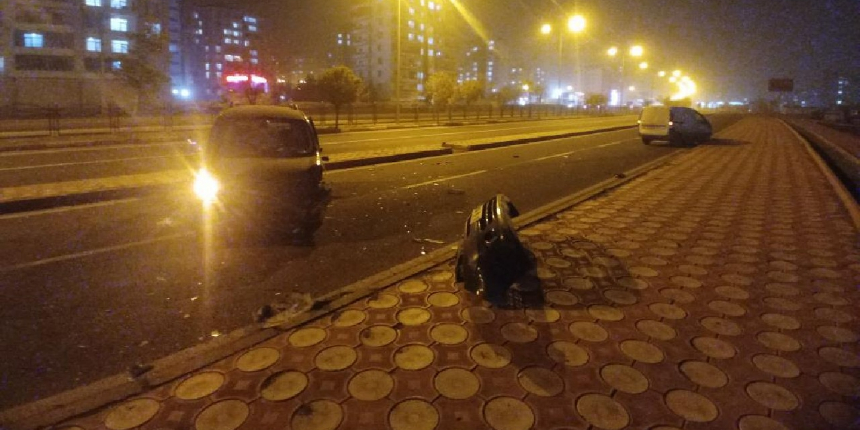 Diyarbakır’da yoğun sis kaza getirdi: 2 yaralı
