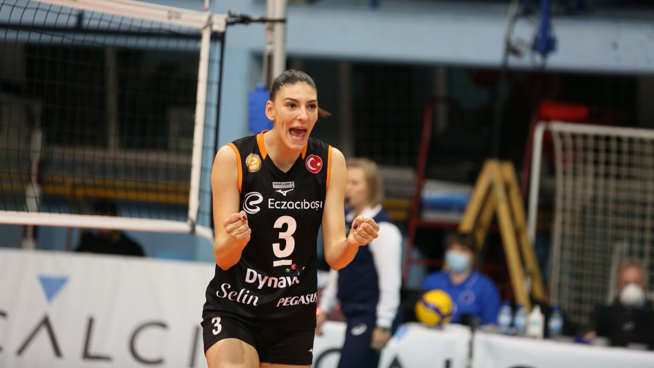 Eczacıbaşı Dynavit CEV Kupası son 8 turu ilk maçında Calcit Kamnik’e set vermedi...