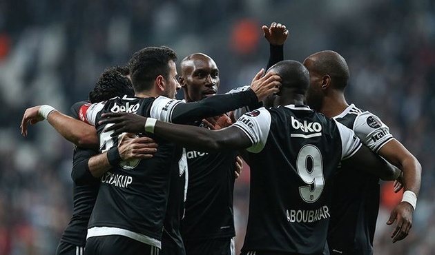 Beşiktaş - Fenerbahçe derbisini Avrupa izleyecek!