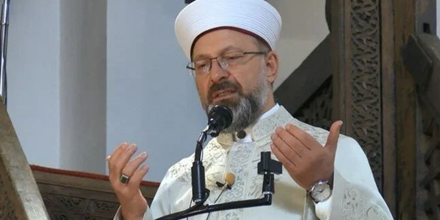 Ali Erbaş cuma hutbesinde sanal aleme dikkat çekti