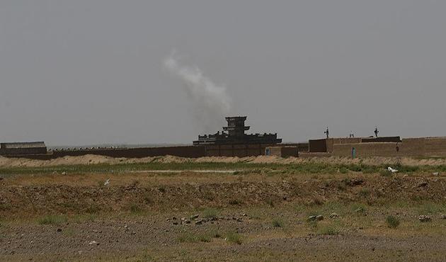 Pakistan, Afgan güvenlik güçlerini vurdu: 50 ölü