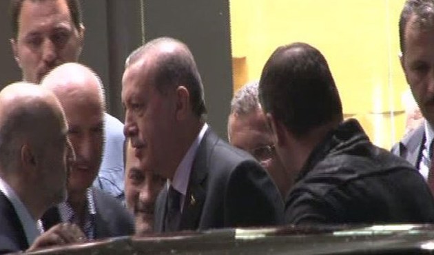 Cumhurbaşkanı Erdoğan, Talip Öztürk'ü hastanede ziyaret etti