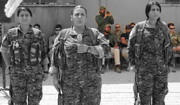 Amerikan askerleri, YPG'li teröristlerin yemin töreninde...