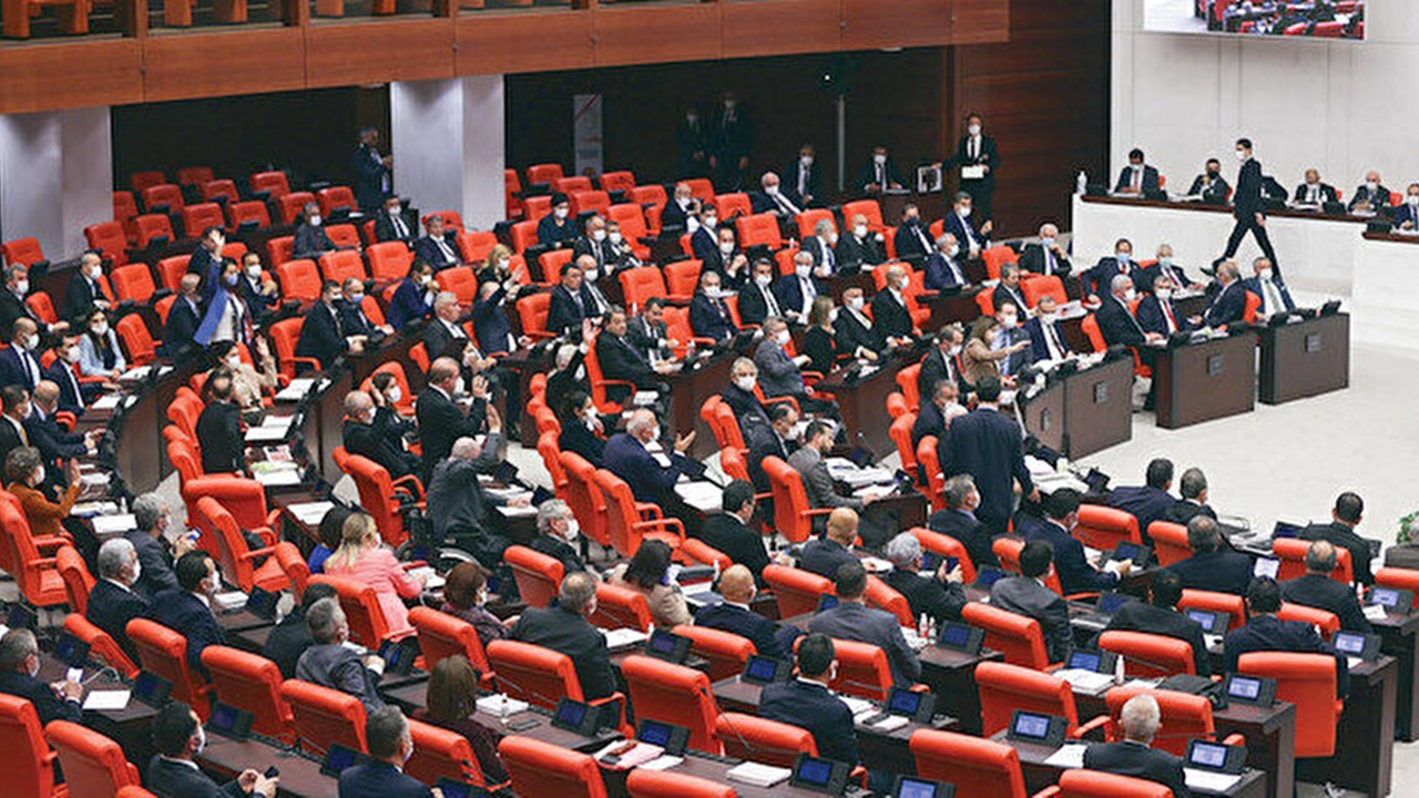 CHP, Meclis'teki skandal 'Kürdistan' çıkışına sessiz kaldı!
