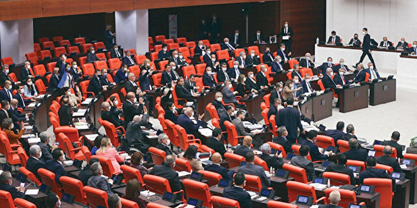 CHP, Meclis'teki skandal 'Kürdistan' çıkışına sessiz kaldı!