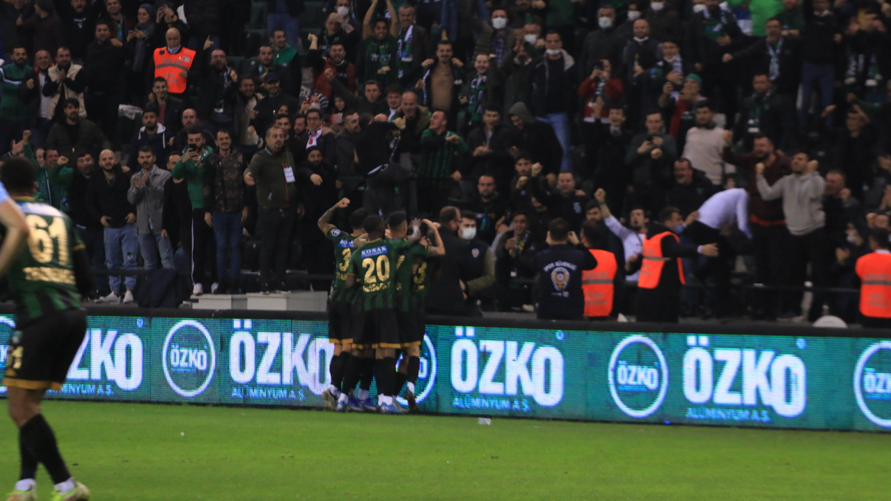 Kocaelispor evinde BB Erzurumspor'u 2-0 mağlup ederek üç maçlık yenilgi serisini sona erdirdi