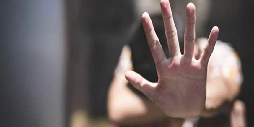 İzmir'de lisede taciz iddiası: Öğretmen görevden alındı